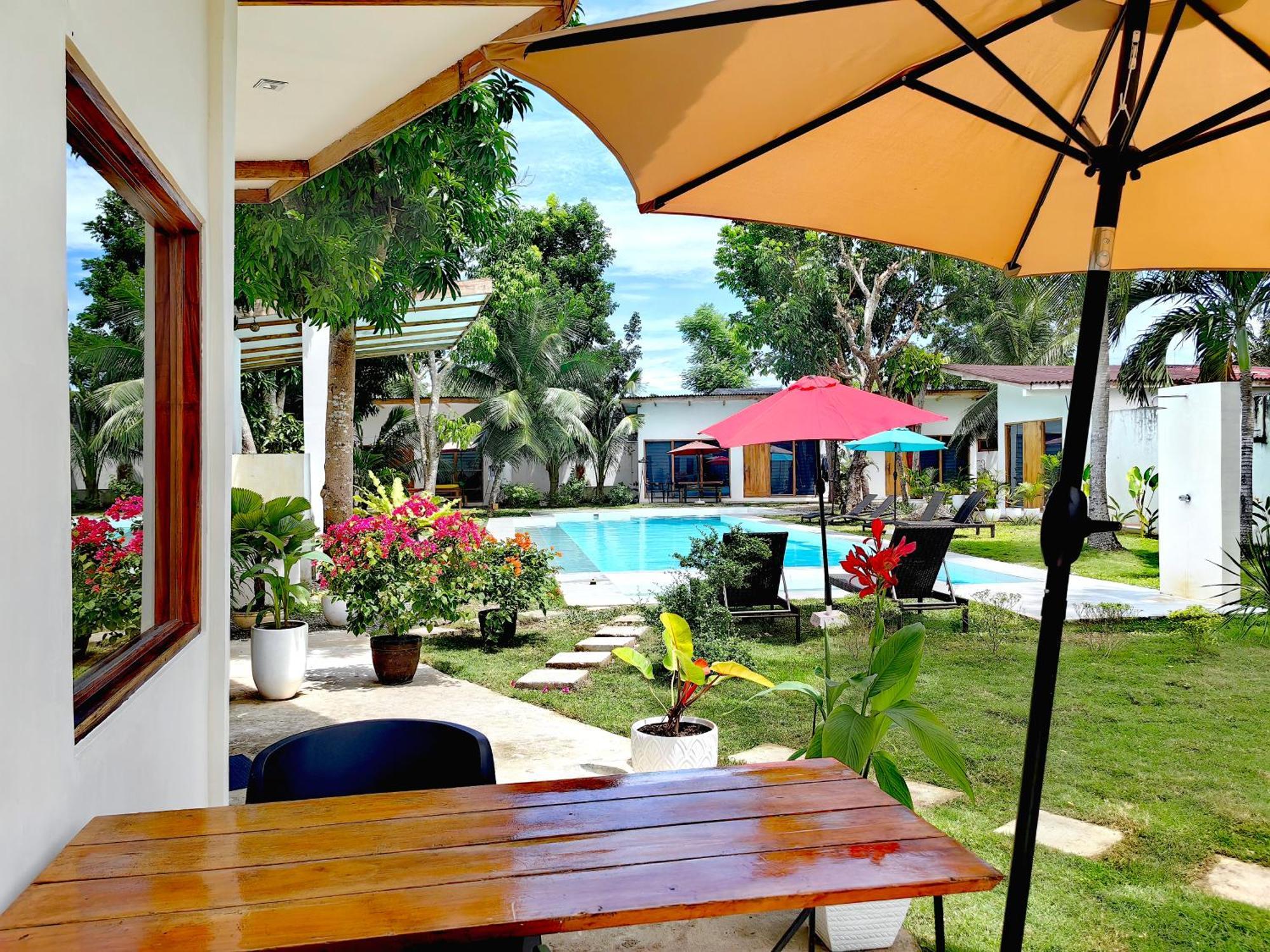 Island World Panglao Hotell Eksteriør bilde